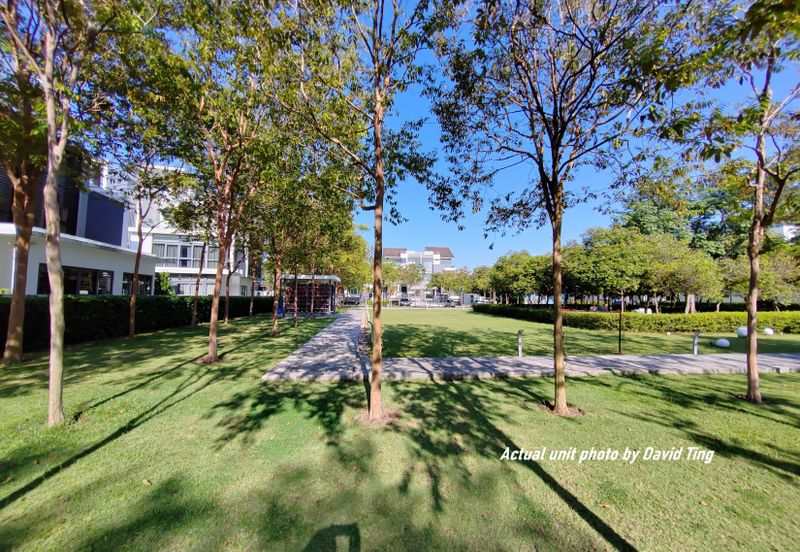 The Grove @ Lake Fields