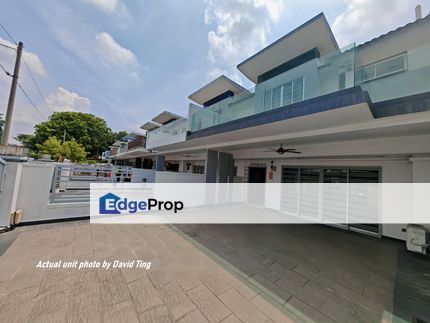 Double Storey Renovated Partially Furnished Well Kept Condition Facing South 22 x 75 Jalan PP 5 Taman Putra Prima Puchong Selangor, Selangor, Puchong