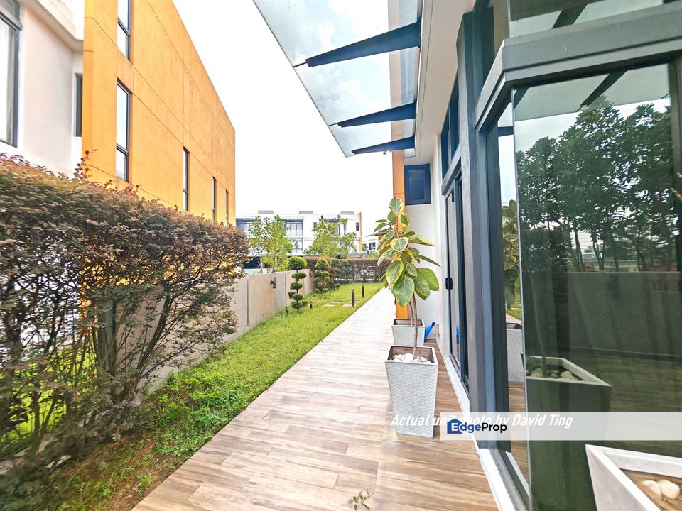 Good Buy Limited 3 Storey House Tasteful Renovate & Big Land for Sale, Kuala Lumpur, Sungai Besi