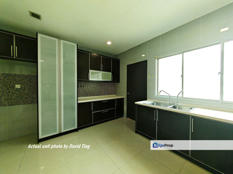 Double Storey Terrace Taman Putra Prima Jalan PP5 Puchong Renovated Well Kept Below Market Price Must View Move In Condition, Selangor, Puchong