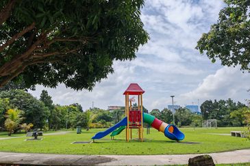 Lake Fields - Meadows and Glades