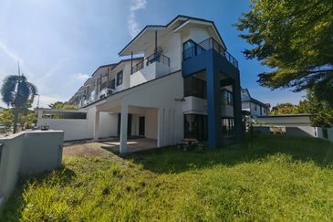 Lake Fields - Meadows and Glades