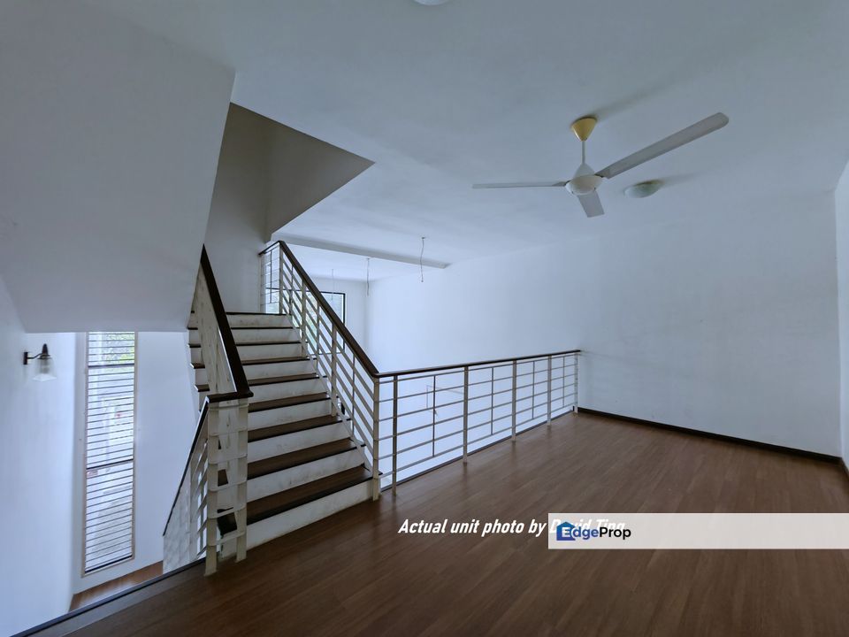 3 Storey House Gated Guarded Facing North Basic Unit Super Value Buy Dale Lake Fields Sungai Besi Kuala Lumpur, Kuala Lumpur, Sungai Besi