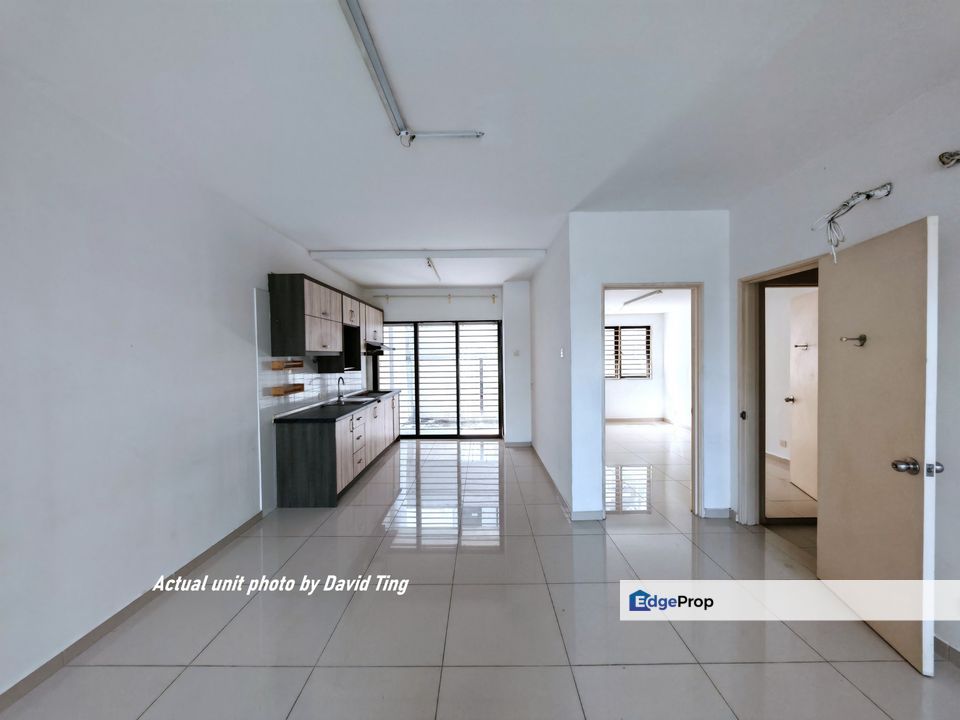 3 Storey House Gated Guarded Facing North Basic Unit Super Value Buy Dale Lake Fields Sungai Besi Kuala Lumpur, Kuala Lumpur, Sungai Besi