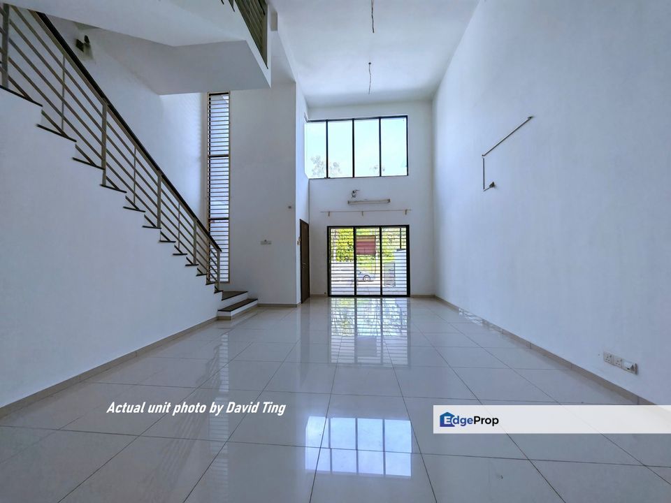 3 Storey House Gated Guarded Facing North Basic Unit Super Value Buy Dale Lake Fields Sungai Besi Kuala Lumpur, Kuala Lumpur, Sungai Besi