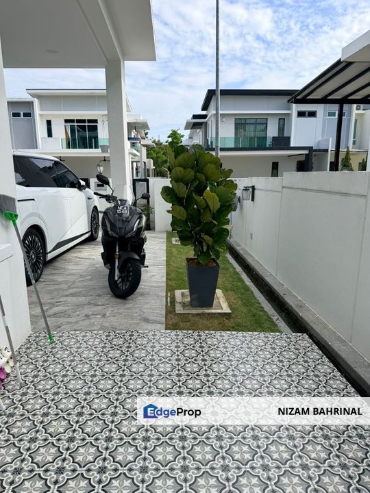 Double Storey Semi-D Residensi SIGC Paroi, Seremban , Negeri Sembilan, Seremban