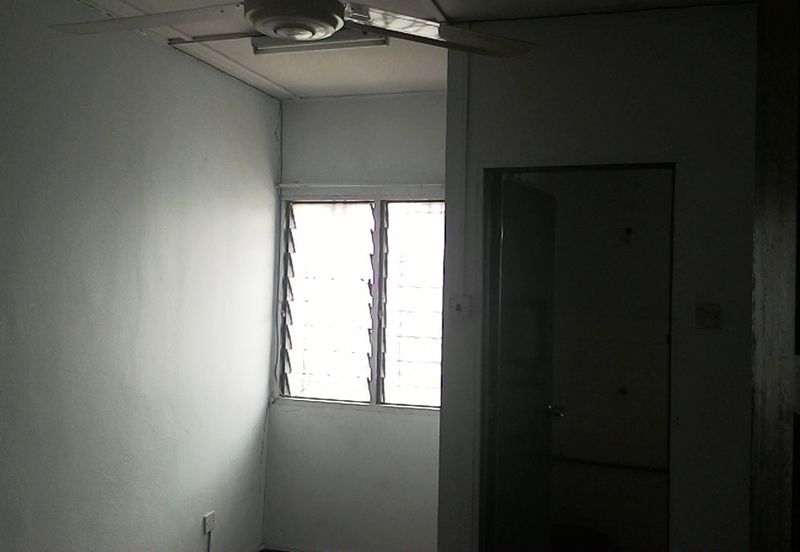 Seksyen 1, Bandar Country Homes