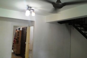 Seksyen 1, Bandar Country Homes