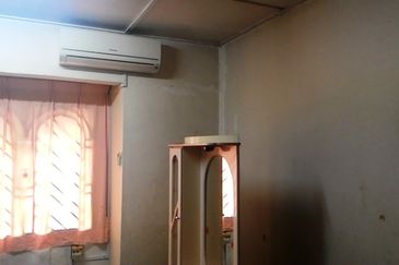 Seksyen 1, Bandar Country Homes