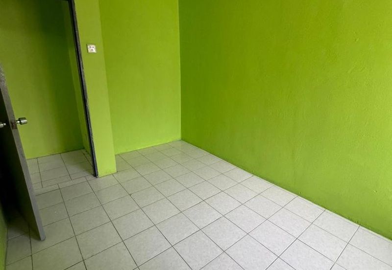 Seksyen 4, Bandar Country Homes