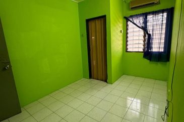 Seksyen 4, Bandar Country Homes