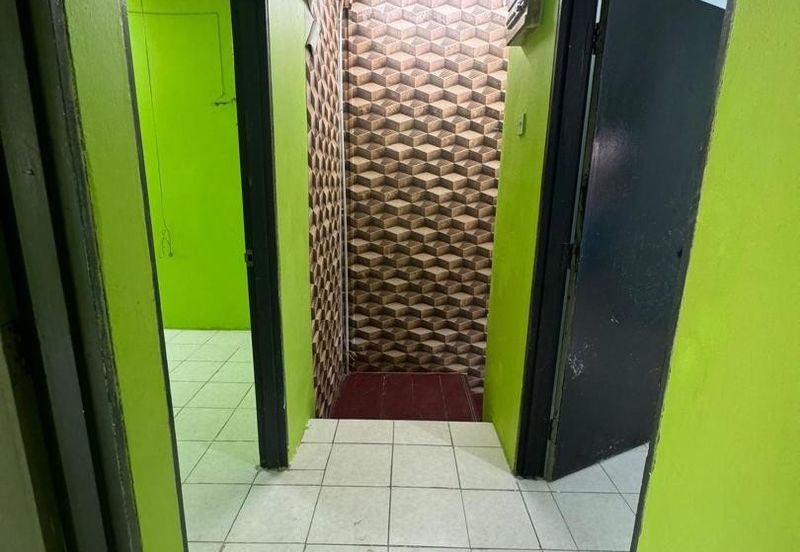 Seksyen 4, Bandar Country Homes