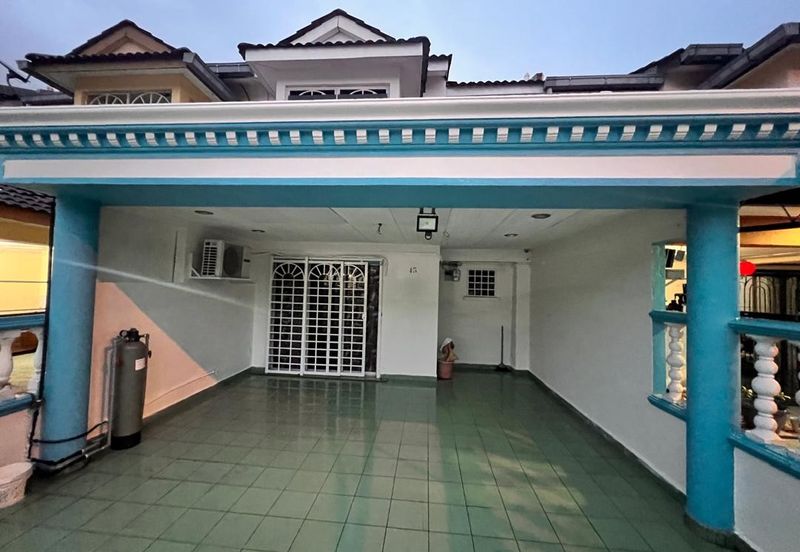 Seksyen 4, Bandar Country Homes