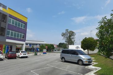 Three Storey Shop Office at KLIA Business Center, Nilai 