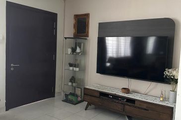 HILLPARK  AT SHAH ALAM NORTH , PUNCAK ALAM