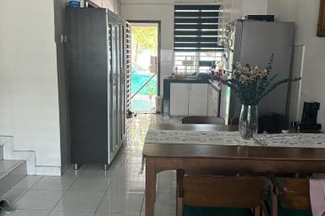 HILLPARK  AT SHAH ALAM NORTH , PUNCAK ALAM