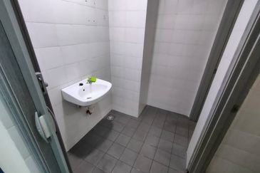 Office Space to Let Puchong