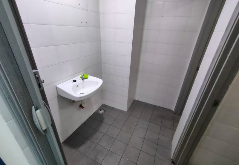 Office Space to Let Puchong