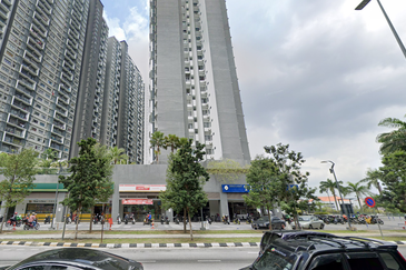 Season Garden Shop For Sale