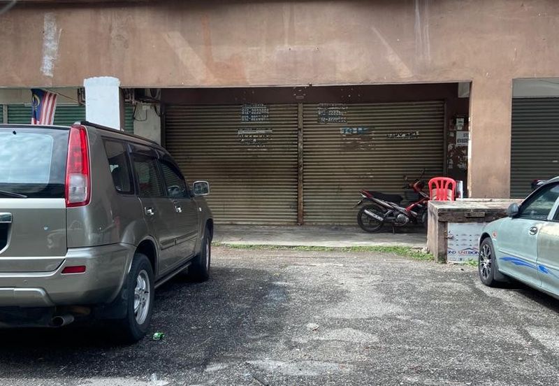 Shop for Sale at Seri Mas Seri Kembangan 