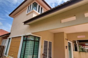 Rumah berkembar 1 tingkat Bukit Katil, Melaka