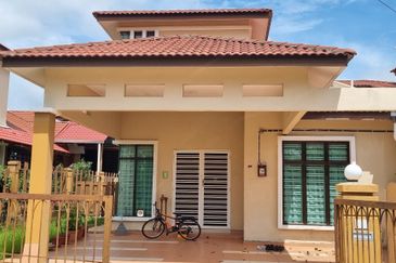 Rumah berkembar 1 tingkat Bukit Katil, Melaka