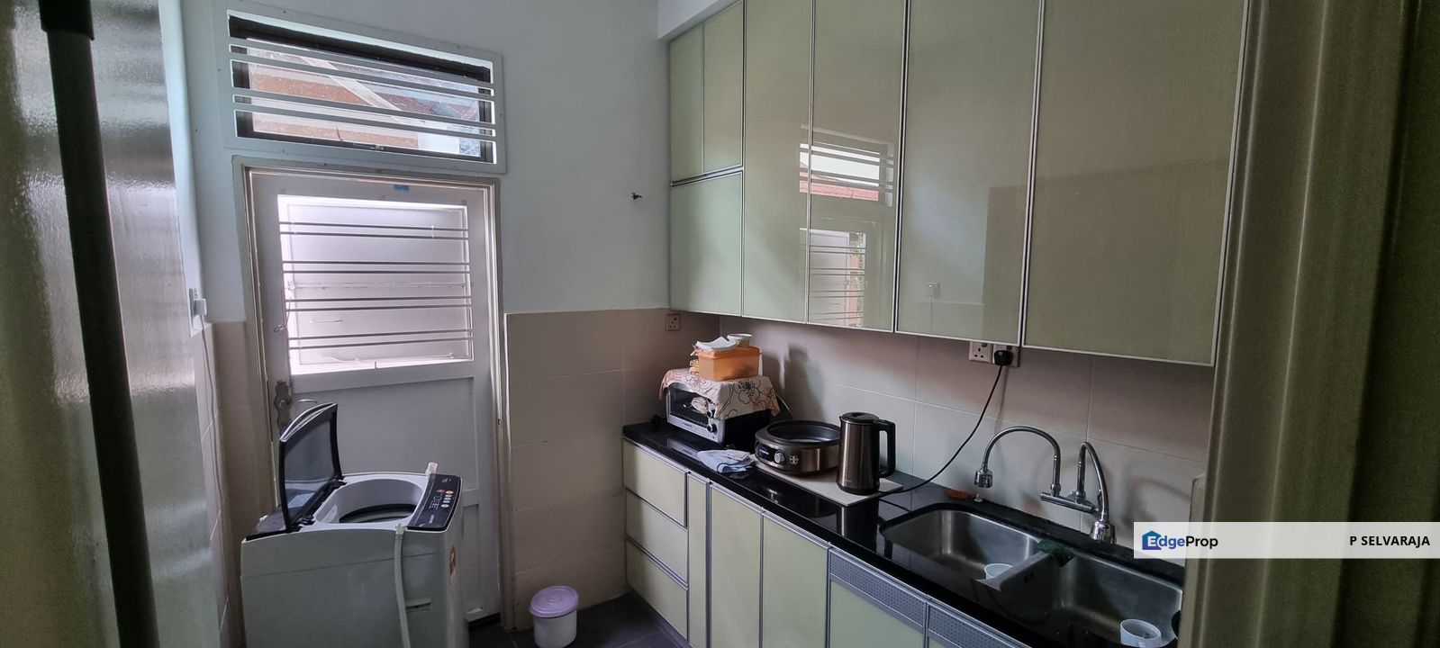 Rumah berkembar 1 tingkat Bukit Katil, Melaka, Melaka, Bukit Katil
