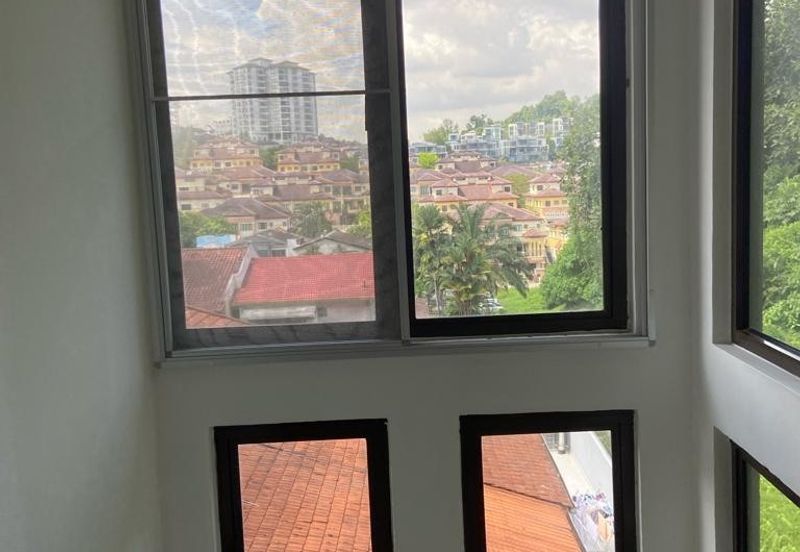 Kristal Court Robson Heights