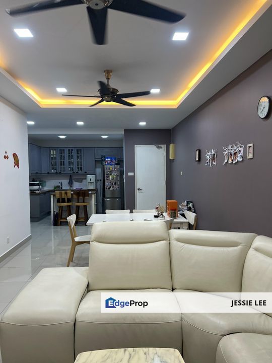 Subang Parkhomes Renovated 3+1 Rooms for sale, Selangor, Subang Jaya
