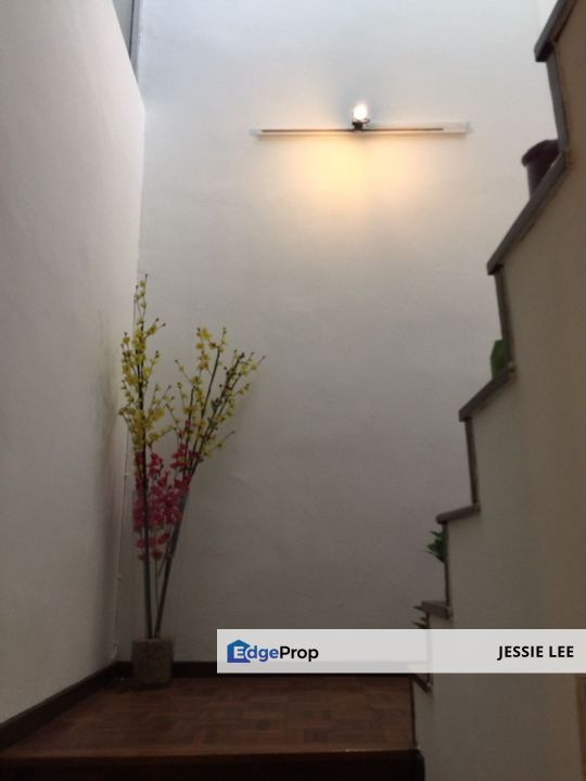Subang SS14 Double Storey House for Sale, Selangor, Subang Jaya