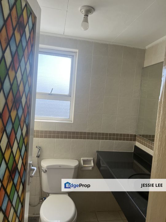 Value Buy Lakeview 4 bedrooms at Boulevard Subang Jaya, Selangor, Subang Jaya