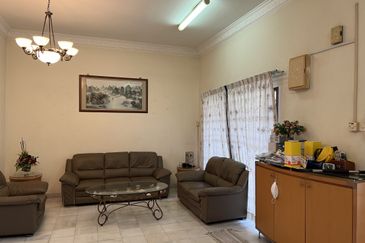 Below-market price: large corner lot double-storey terrace home for sale