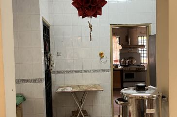 Below-market price: large corner lot double-storey terrace home for sale