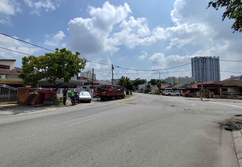 Taman Kepong (Kepong Garden)