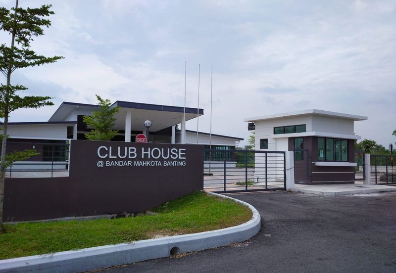 Bandar Mahkota Banting (Brooklands)