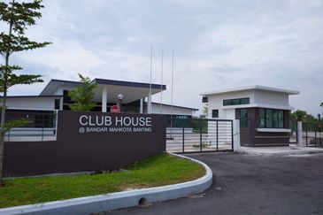 Bandar Mahkota Banting (Brooklands)