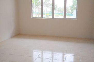 [ Completed Unit ] 2-Storey Terrace House Banting