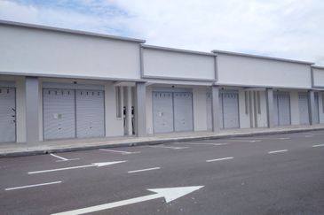 Brand New 2-Storey Shot Lot Bandar Mahkota Banting