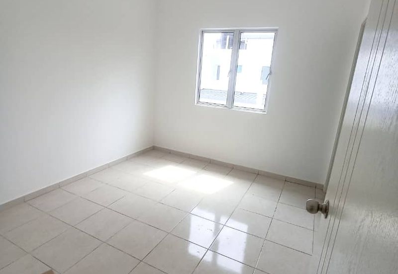  Corner Brand New Completed 2-Storey House Mantin, Pajam, Nilai, Lekas Highway