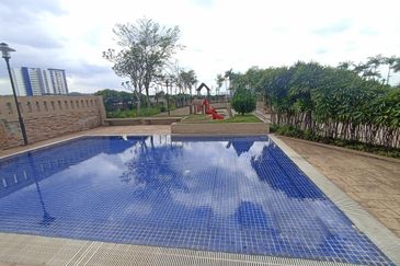 1 Petaling Residences and Commerz