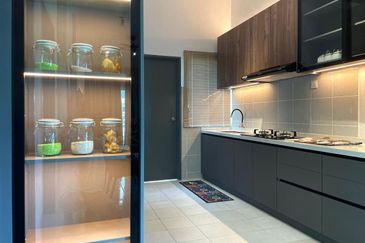 [ MURAH,Cashback RM40K ] New Launching Single Storey / Rumah Teres Setingkat Bandar Springhill, lukut, Port Dickson PD, Sendayan, Siliau, Iringan Bayu