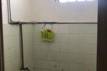 Bandar Sunway Low Cost Flat 7/15