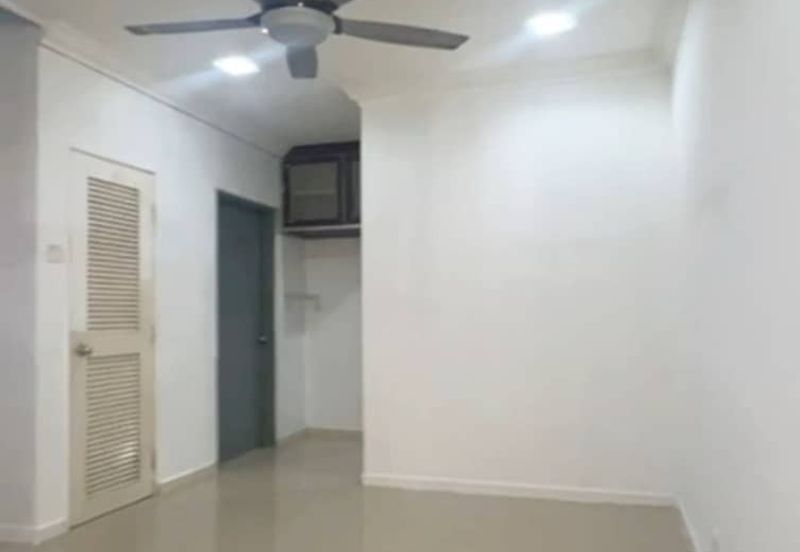 [ NEAR TO MRT RENOVATED ] 2-Storey Terrace House Taman Lestari Putra Seri Kembangan, Puchong South, Kota Perdana, Taman Putra Permai, Taman Equine