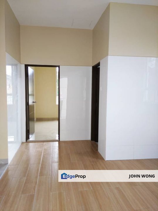 Banting,Olak Lempit, Bandar Mahkota Banting,Sungai Manggis,Jenjarom,Telok Panglima Garang,Bukit Changgang,Dengkil, Kanchong Darat,Morib,Telok Datok,, Selangor, Banting