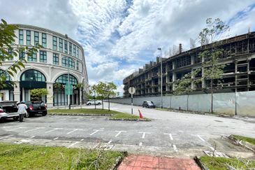 2 units connecting shophouses opposite Vivacity 