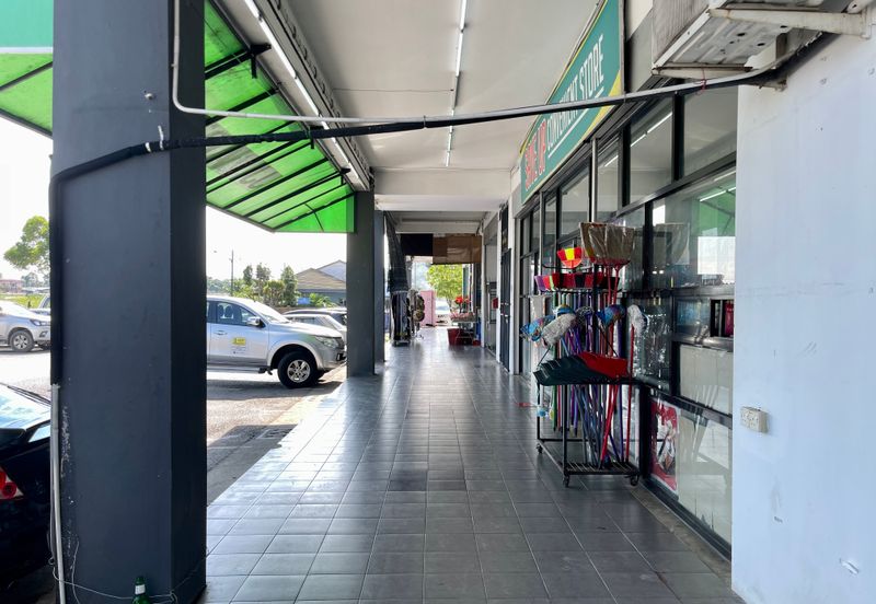 3-storey Corner Shophouse, Moyan Square, Kuching 