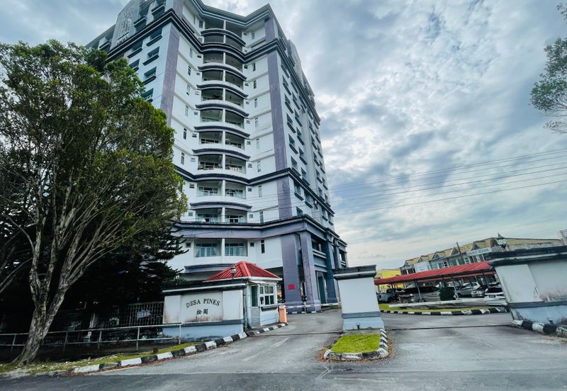 Desa Pines Apartment