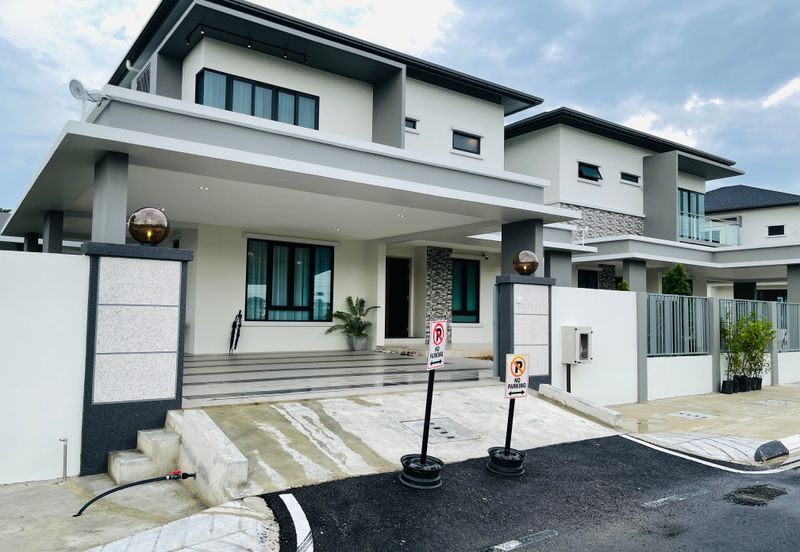 Eleven Residence, Stampin Tengah Kuching 