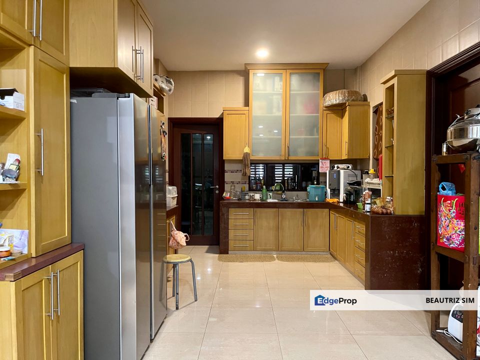  2-storey Bungalow, Jalan Kapor, Stapok Kuching, Sarawak, Kuching