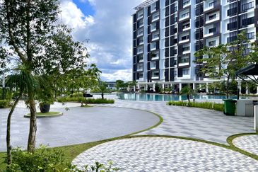 D’Ryx Condominium,  Sunny Hill, Kuching